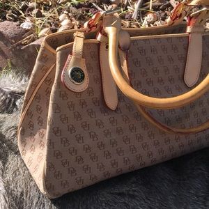 Vintage Authentic Dooney & Burke Signature Logo